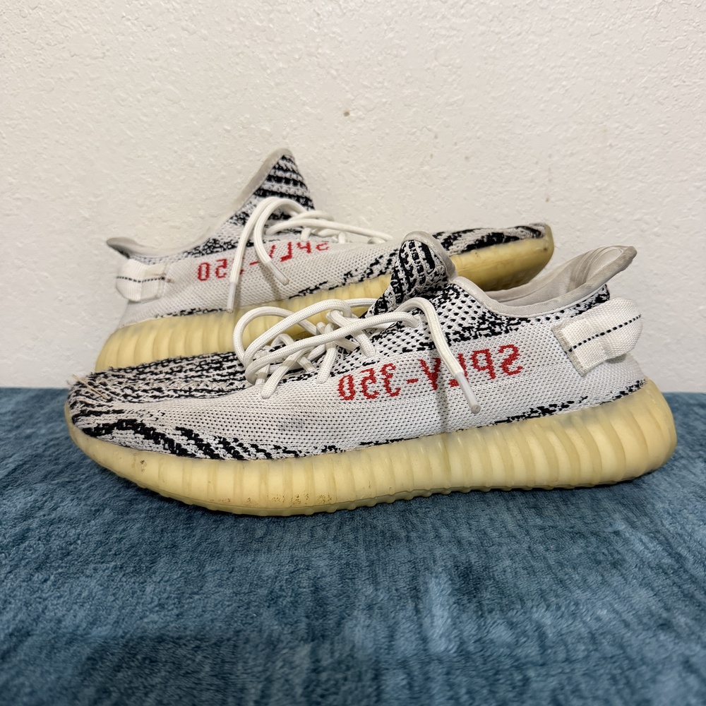 Adidas Yeezy Boost 350 V2 Zebra Shoes Mens Size 8.5 White Sneaker CP9654